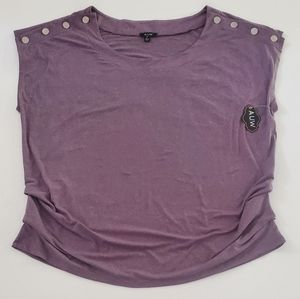 AUX ladies sleeveless top